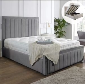AR08 BEAUTIFUL WITTON OTTOMAN