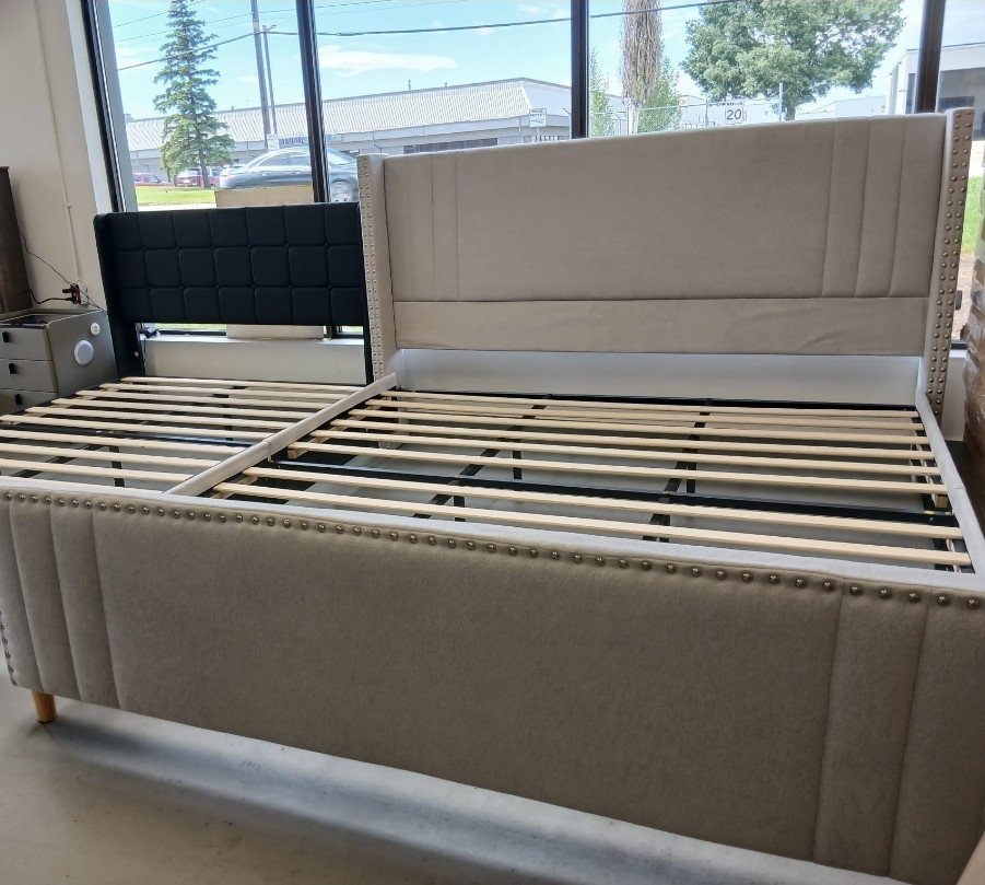 908Q/908K Tall Grey Boucle Bed Frame
